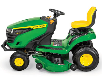 John Deere S140 Lawn Tractor