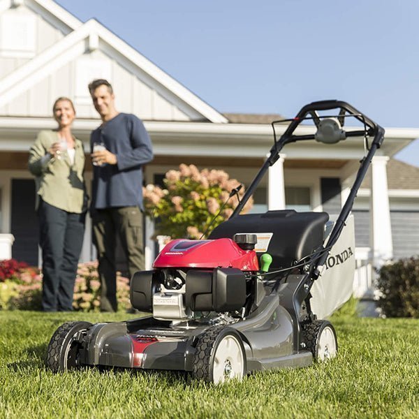 Honda 21″ HRX217K5VKA Gas Lawn Mower with 187cc Engine &amp; 4-in-1 Versamow System