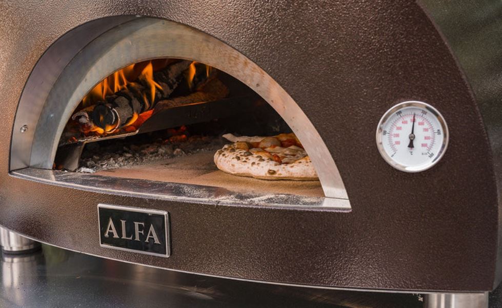 Alfa Forni Nano FXNANO-L-RAM Portable Commercial Grade Wood-Fired Outdoor Pizza Oven